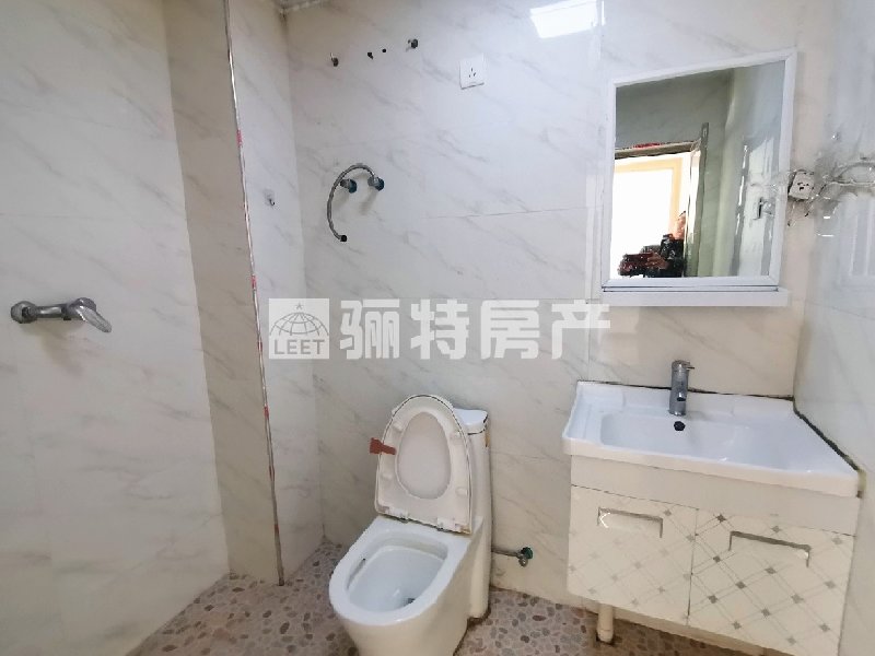 厨房及卫生间
