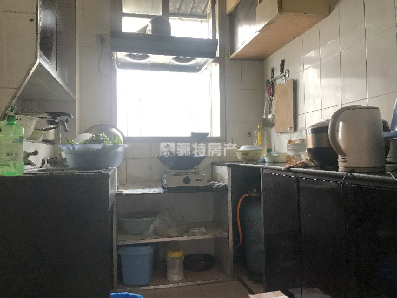 厨房及卫生间
