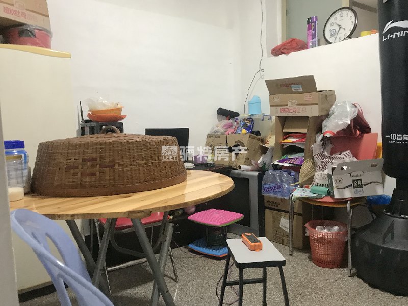 客厅