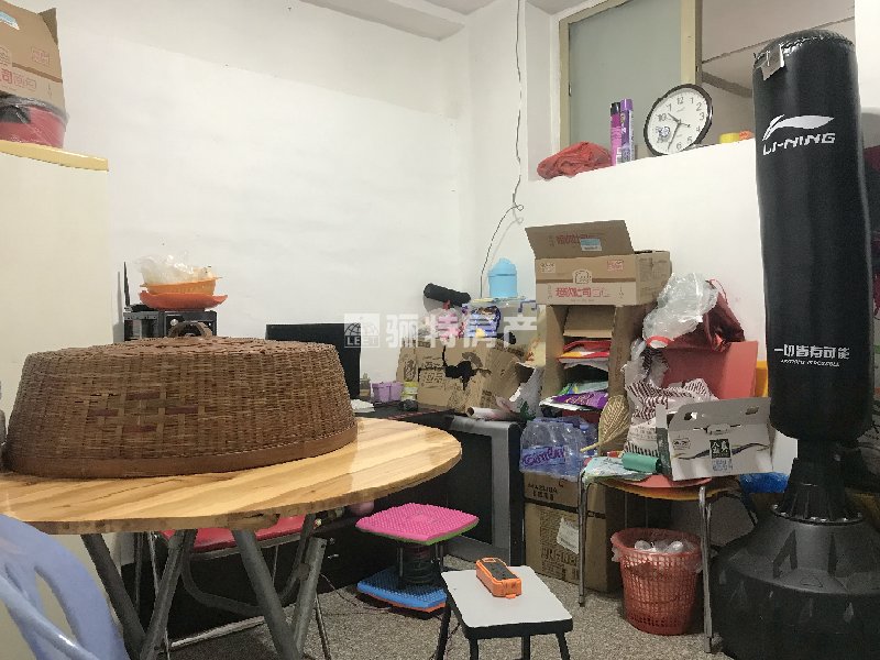 客厅