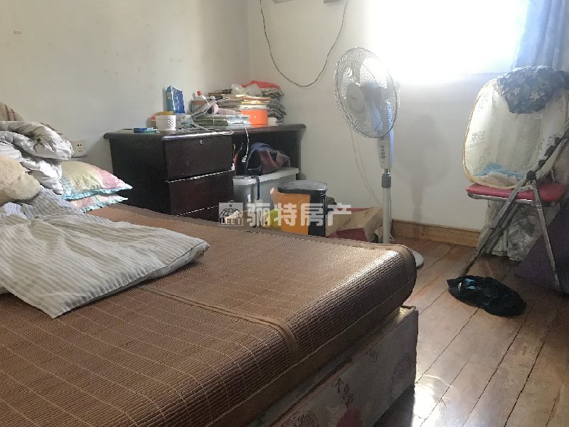 卧室
