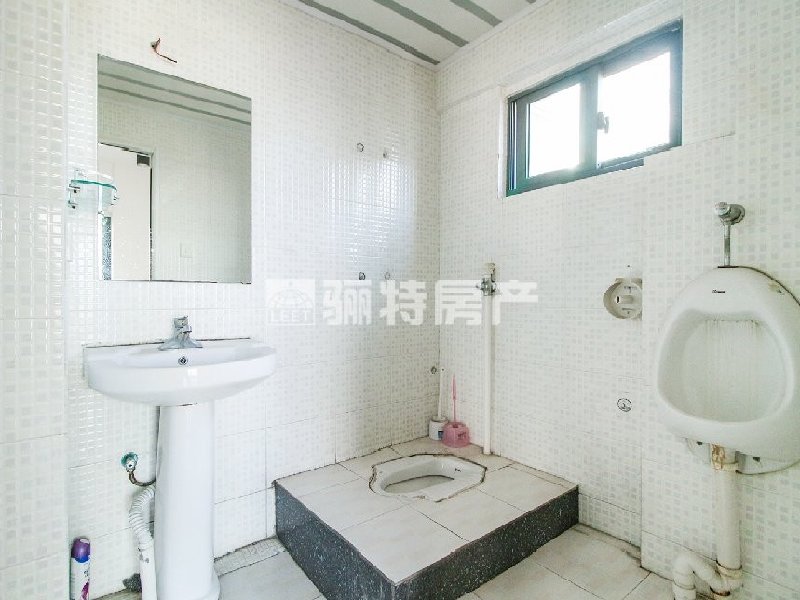 厨房及卫生间