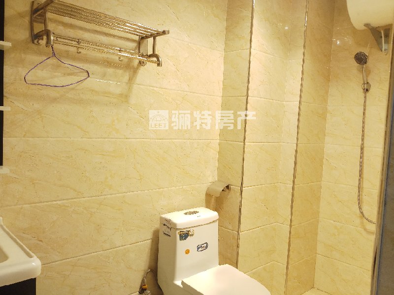 厨房及卫生间