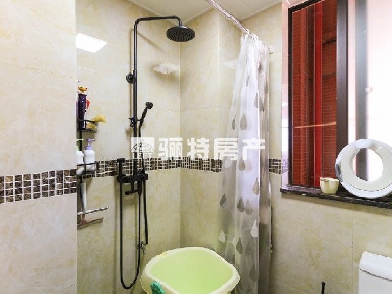 厨房及卫生间