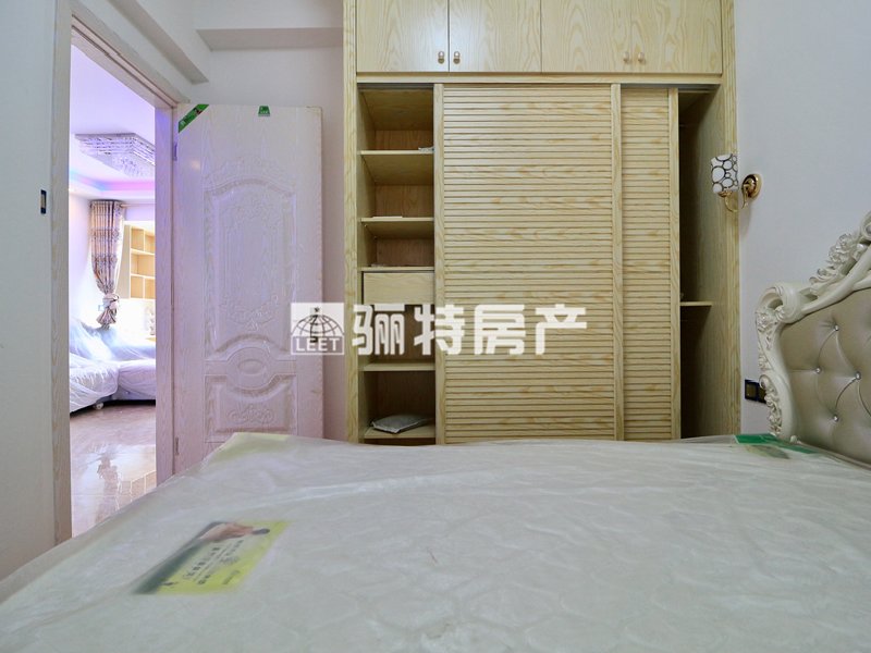 卧室