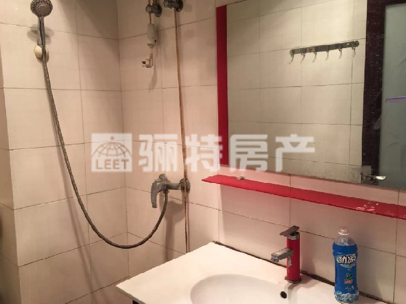 厨房及卫生间