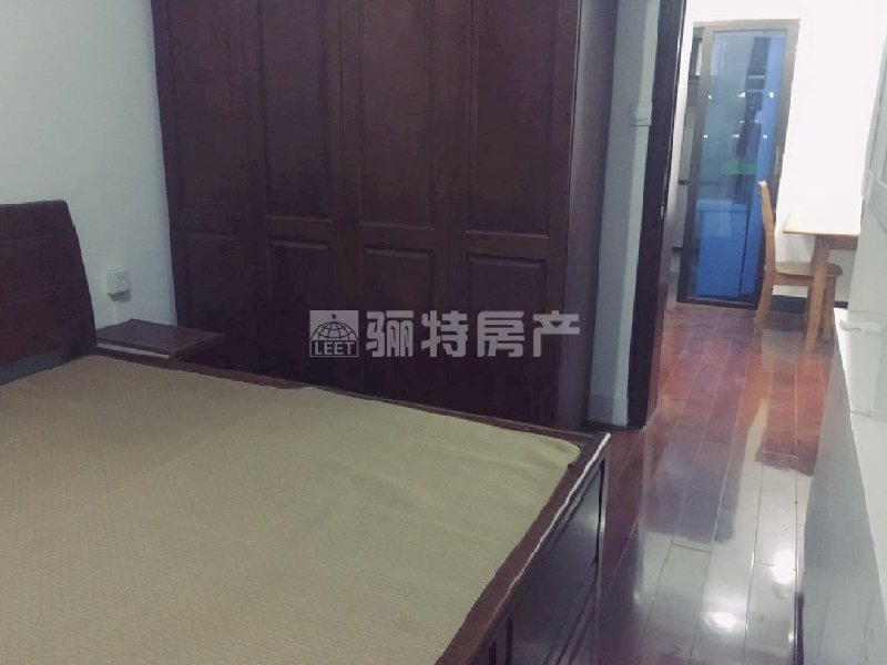 卧室