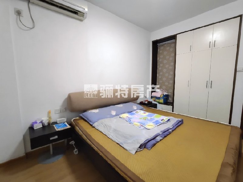 卧室