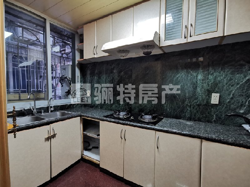 厨房及卫生间
