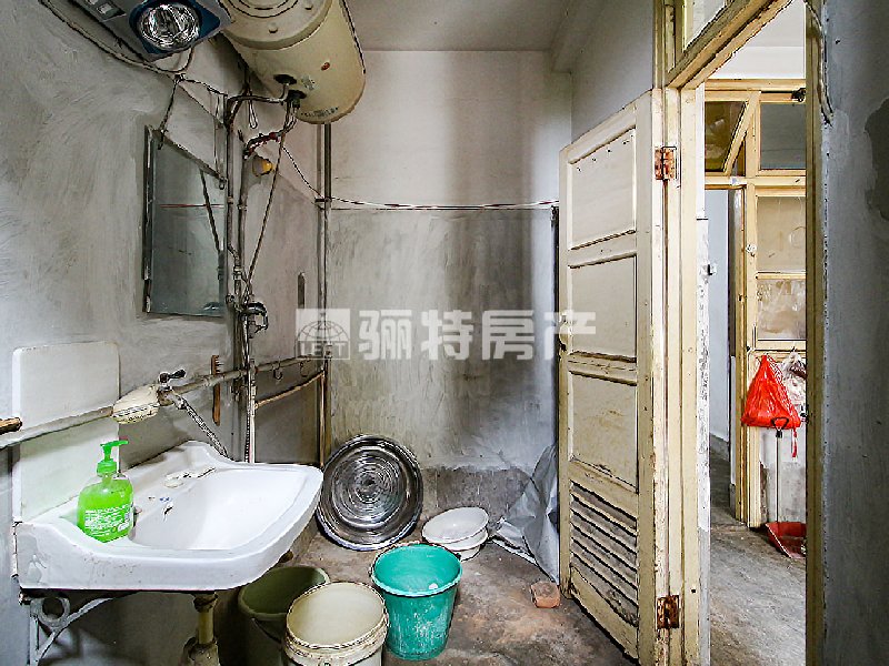 厨房及卫生间