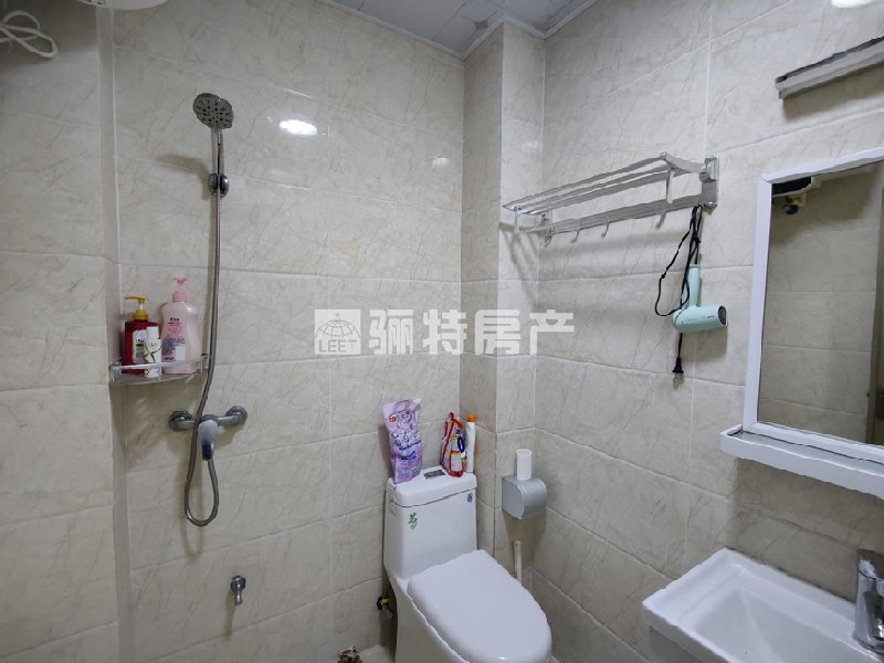 厨房及卫生间