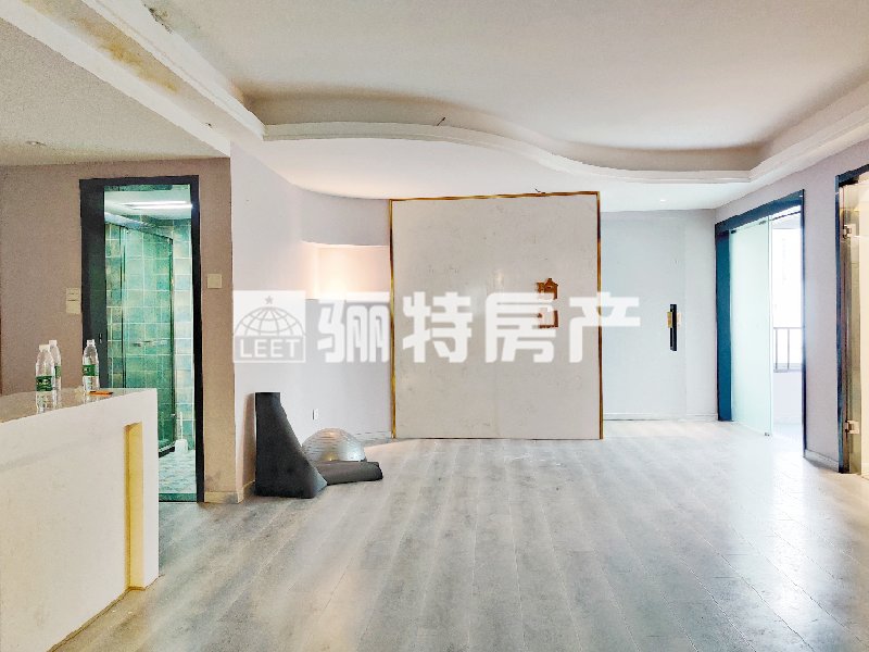 客厅