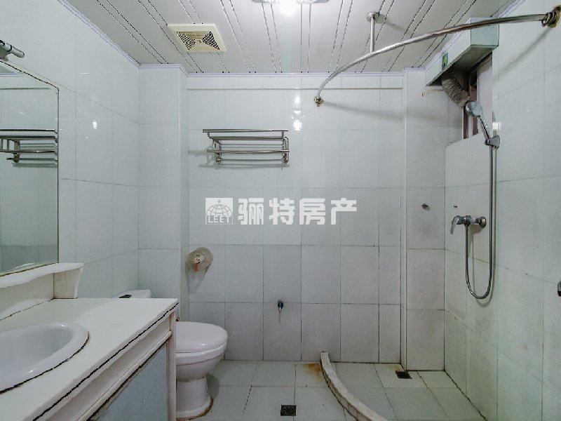 厨房及卫生间
