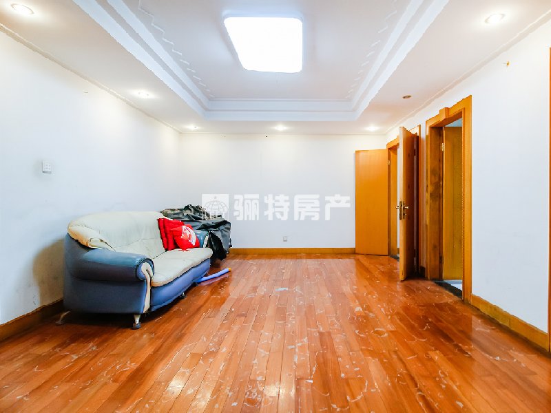 客厅