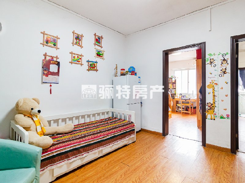 客厅