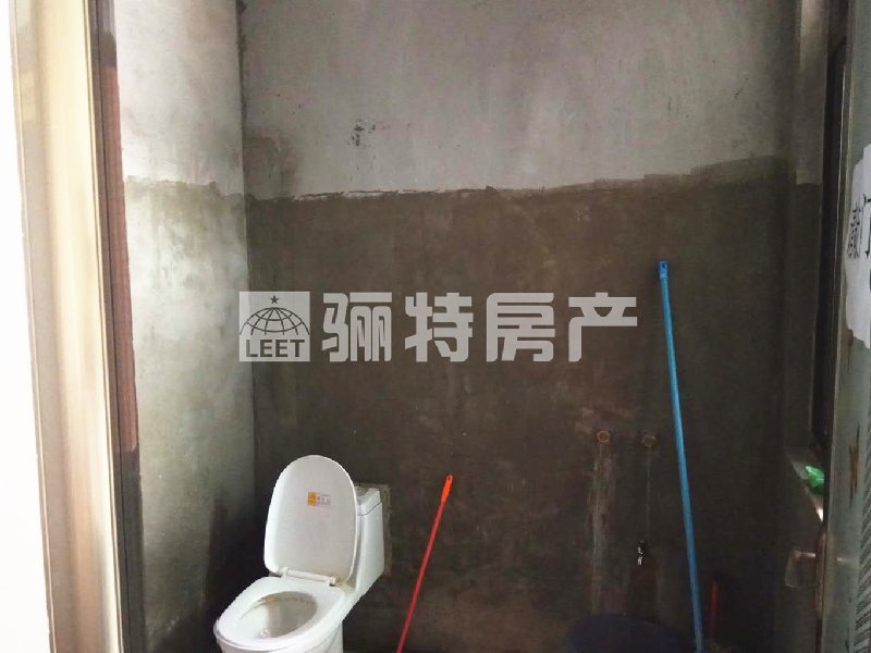 厨房及卫生间