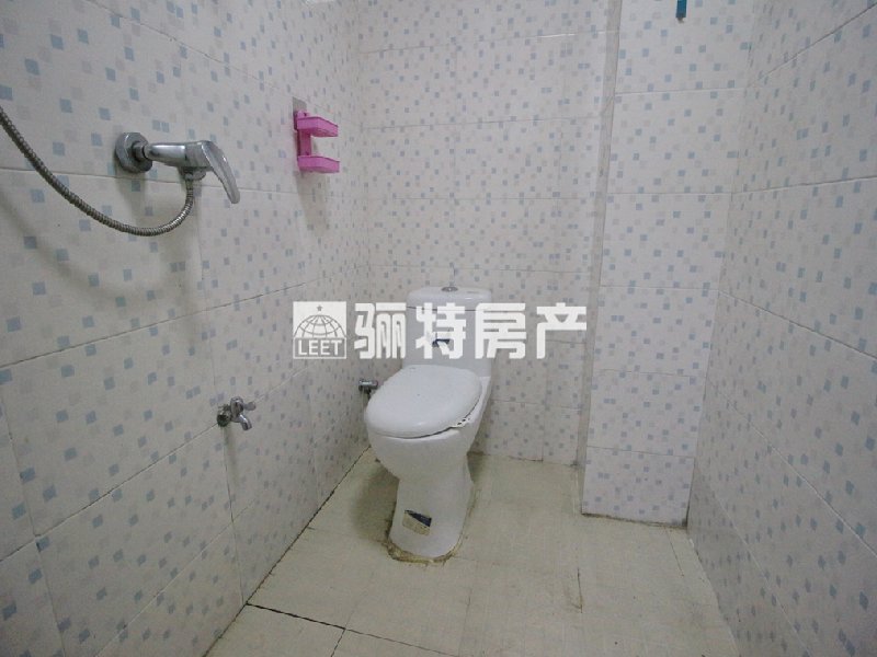 厨房及卫生间