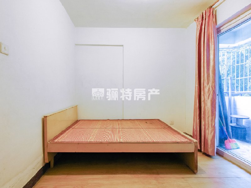 卧室