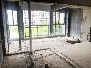 阳光理想城花语海